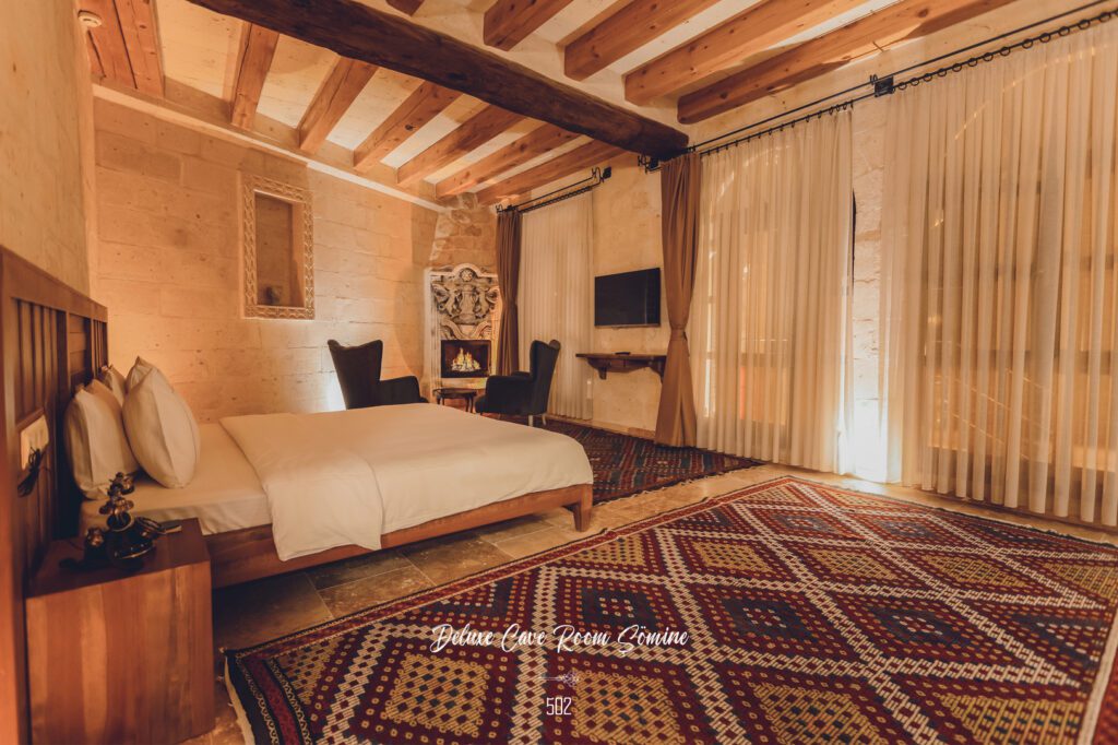 1-deluxe-cave-room-fireplace